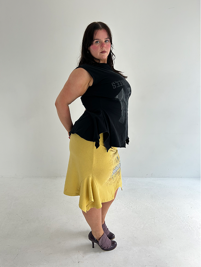 Black NY Pinstripe 180 Top - Size XL