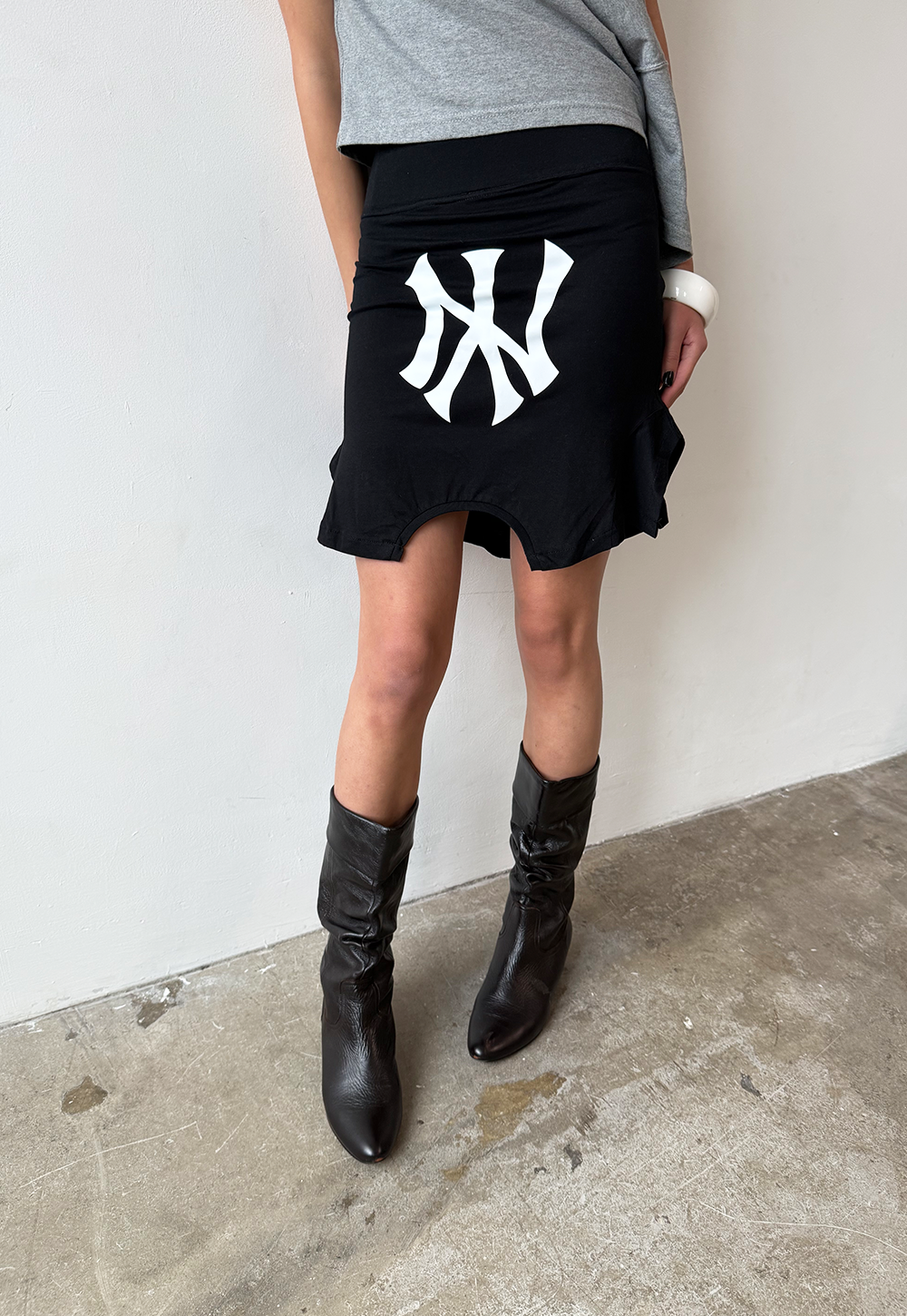 Black/white NY T-skirt - Size XS