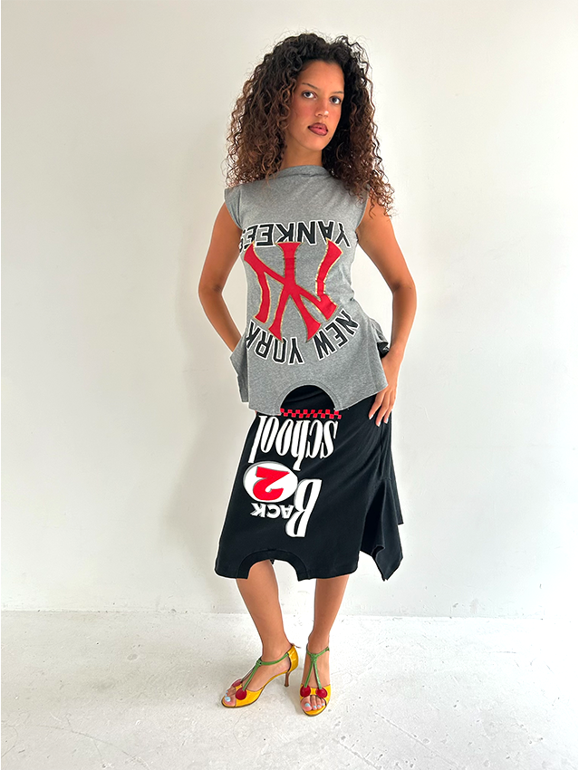 Black Back2School T-skirt - Size M