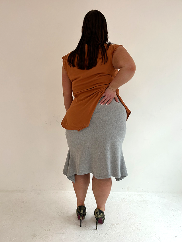 Grey Auburn T-skirt - Size XL