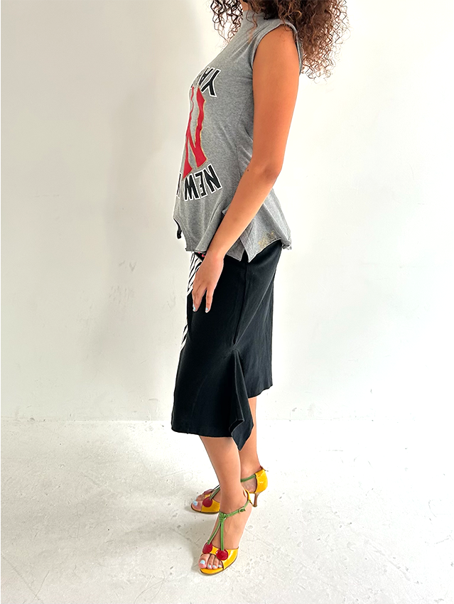 Black Back2School T-skirt - Size M