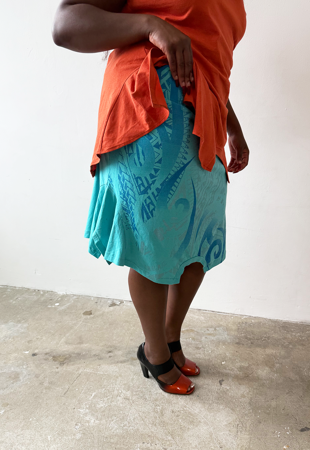 Turquoise Swirl T-skirt - Size XXL