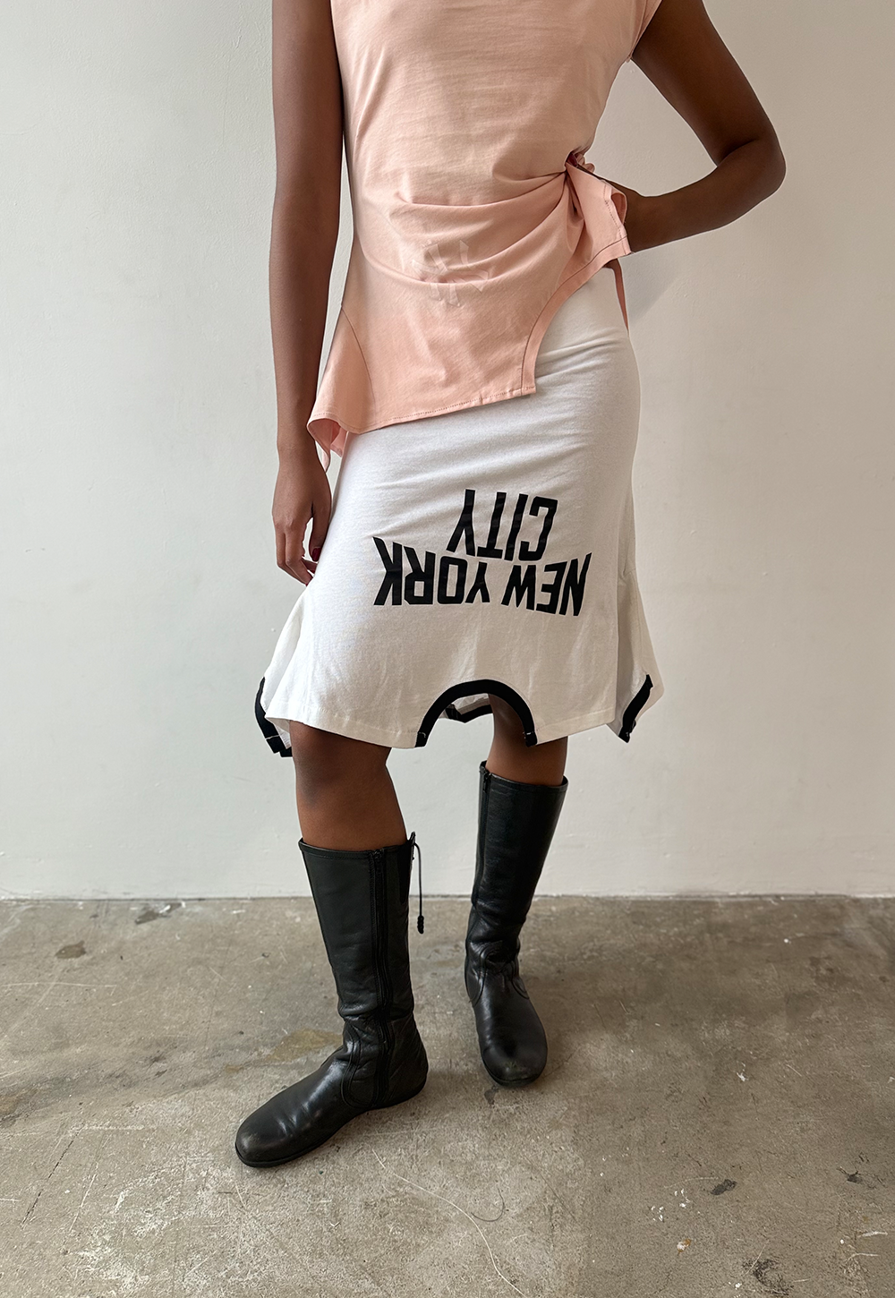 White NYC T-skirt - Size M