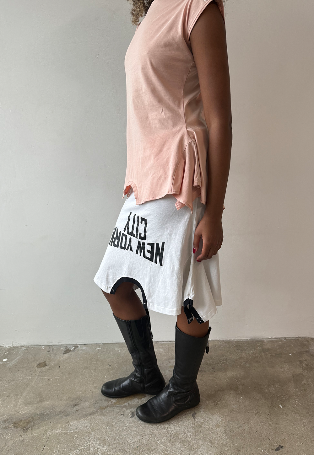 White NYC T-skirt - Size M