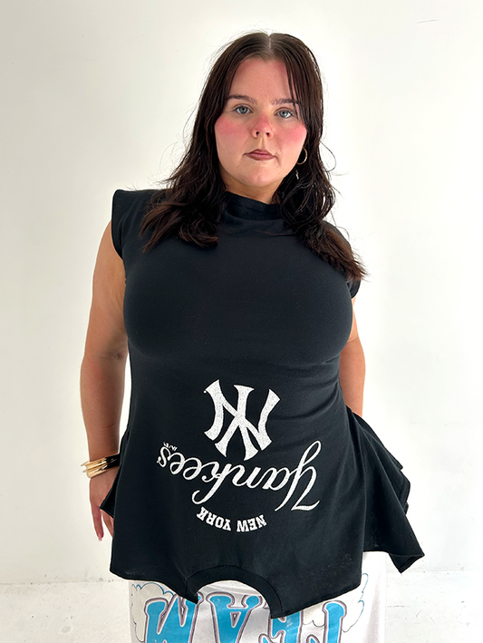 Black/white NY 180 Top - Size XL
