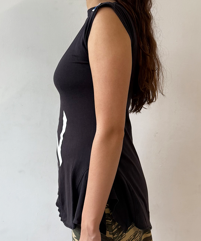 Faded black NY 180 Top - Size M