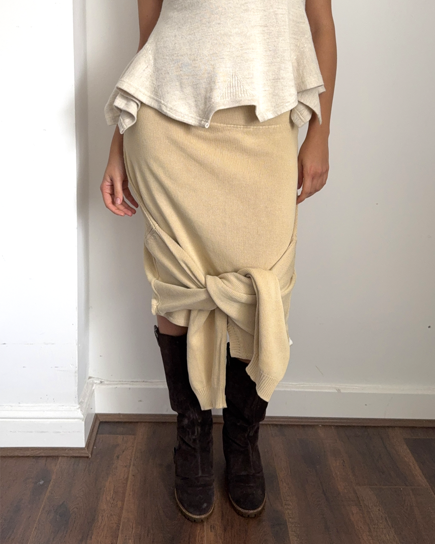 Light Yellow Knit Skirt - Size M
