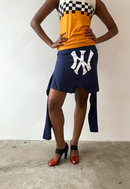 Navy NY L/Sleeve T-skirt - Size M