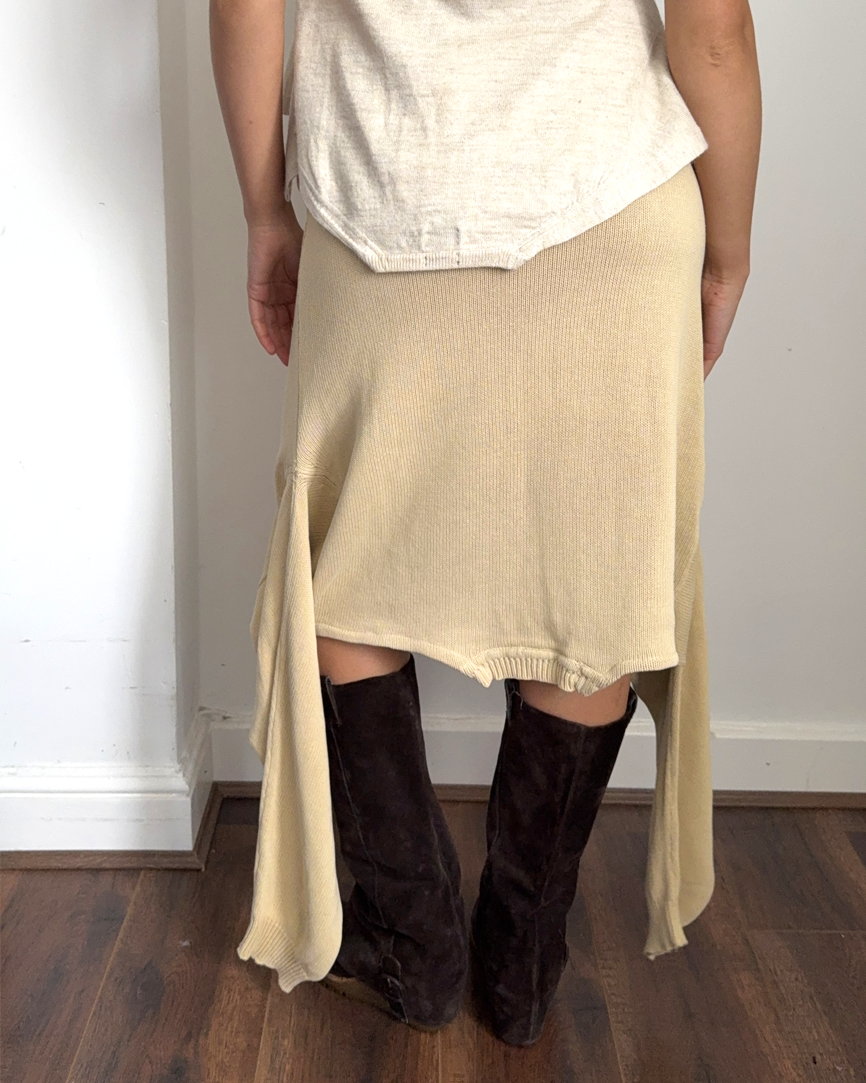 Light Yellow Knit Skirt - Size M